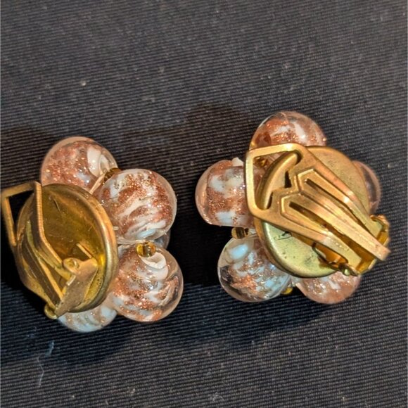 Vintage Cluster Bead Clip-On Earrings White/Gold Glitter Swirl Retro Statement J - Picture 5 of 8